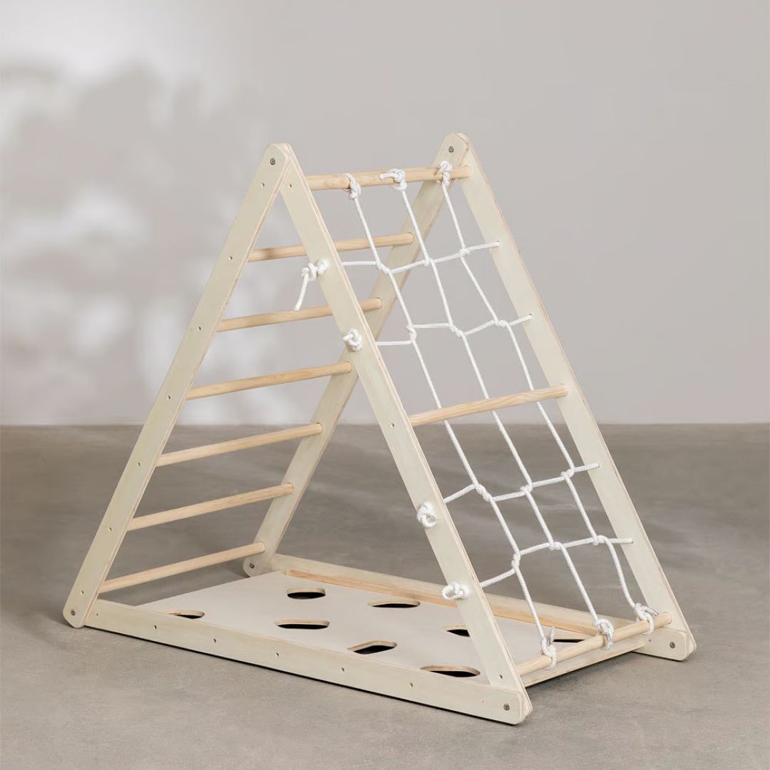 Triangle climbing