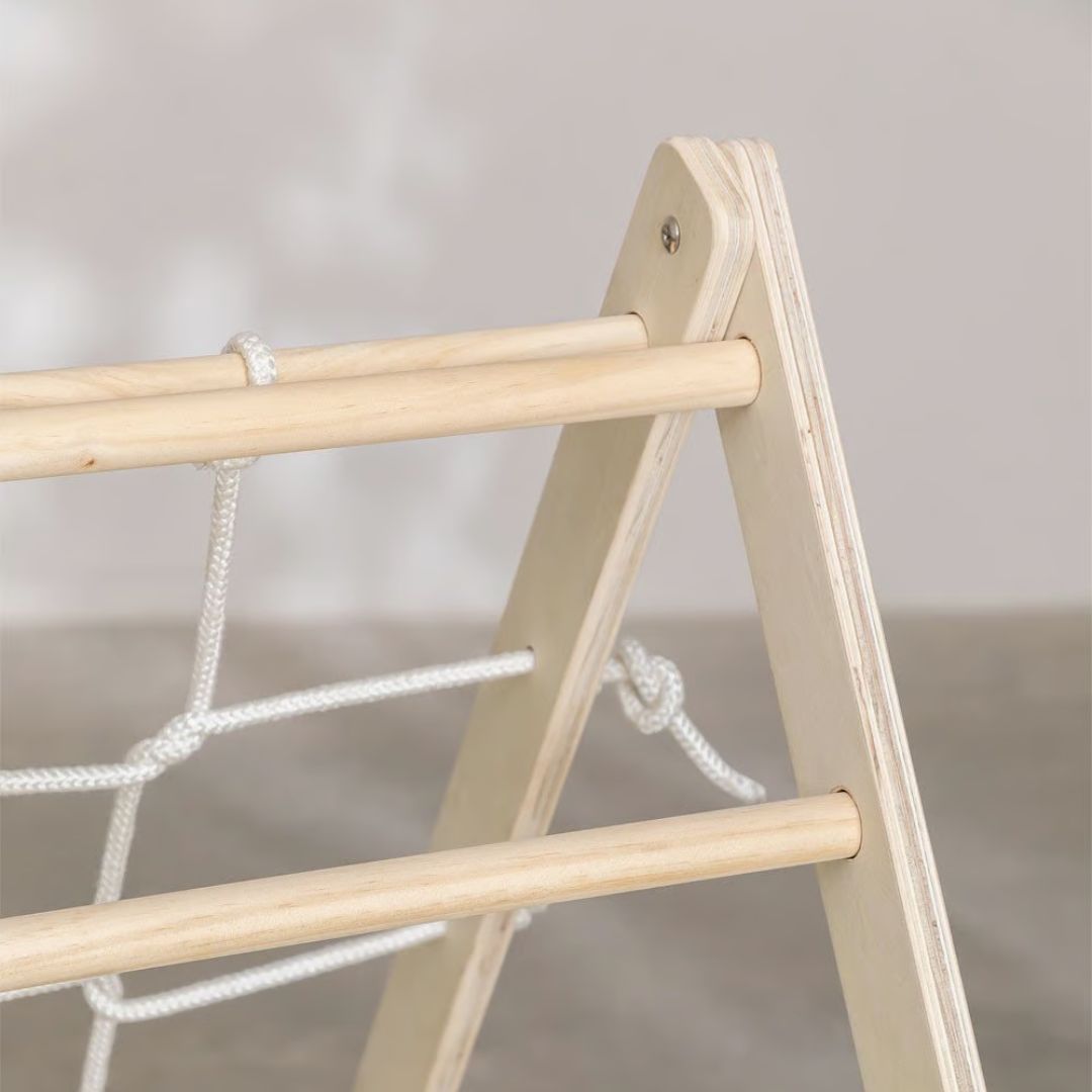 Triangle climbing