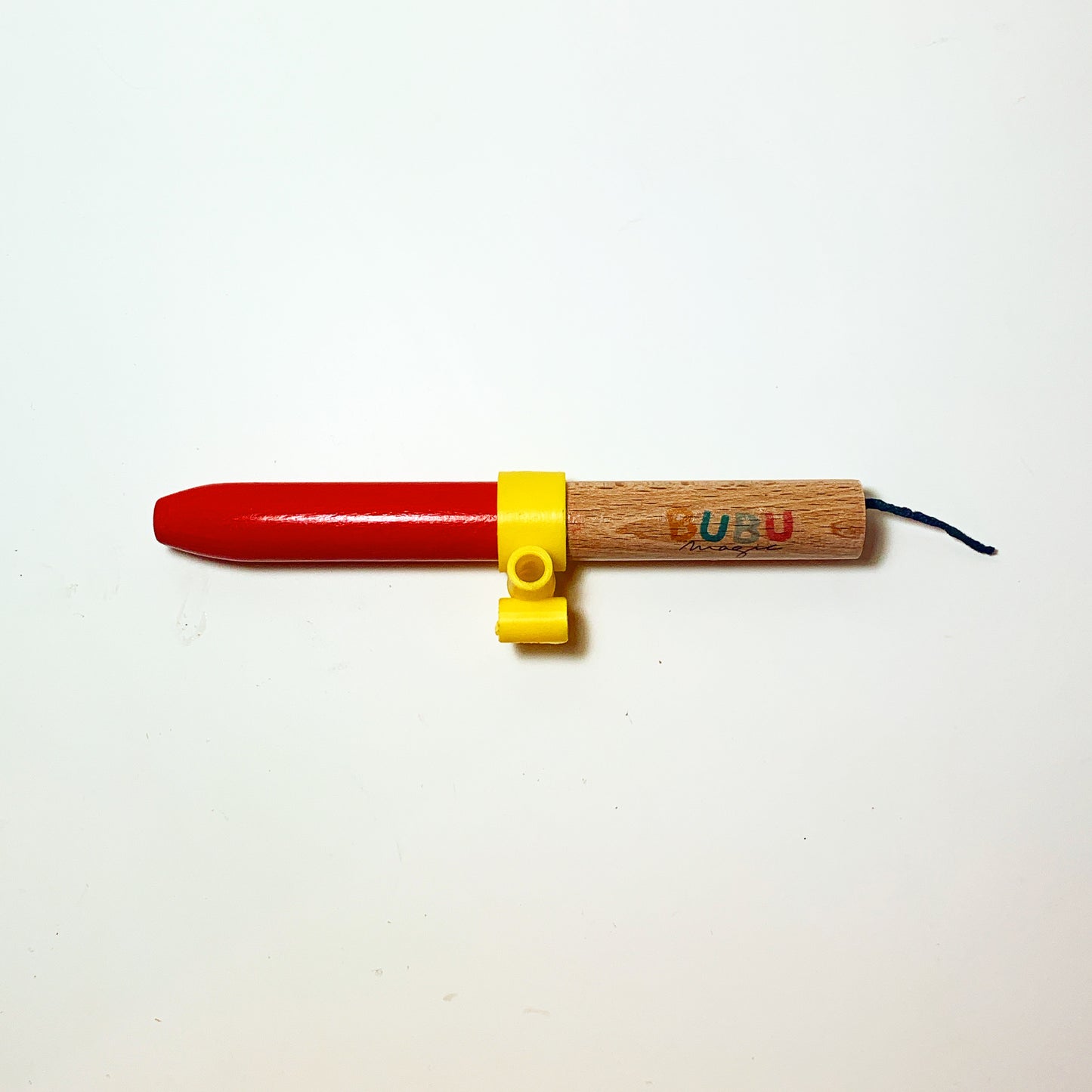 Carretilla de madera BubuMagic inspirada en la Fiesta Mayor catalana. Juguete de rol artesanal.