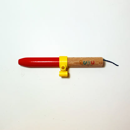 Carretilla de madera BubuMagic inspirada en la Fiesta Mayor catalana. Juguete de rol artesanal.